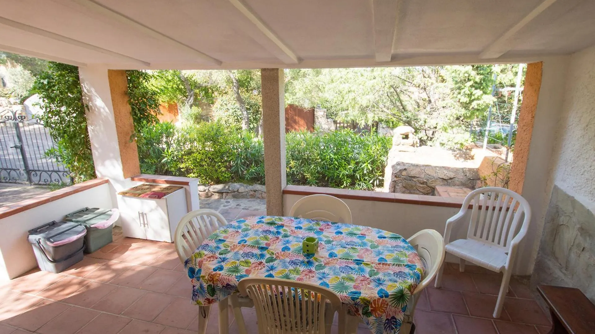 Casa Vacanze Rugiada 포르토 폴로 펜션